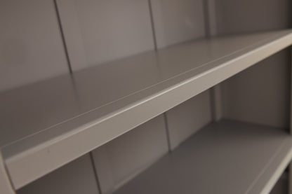 Ready-to-assemble bookcase